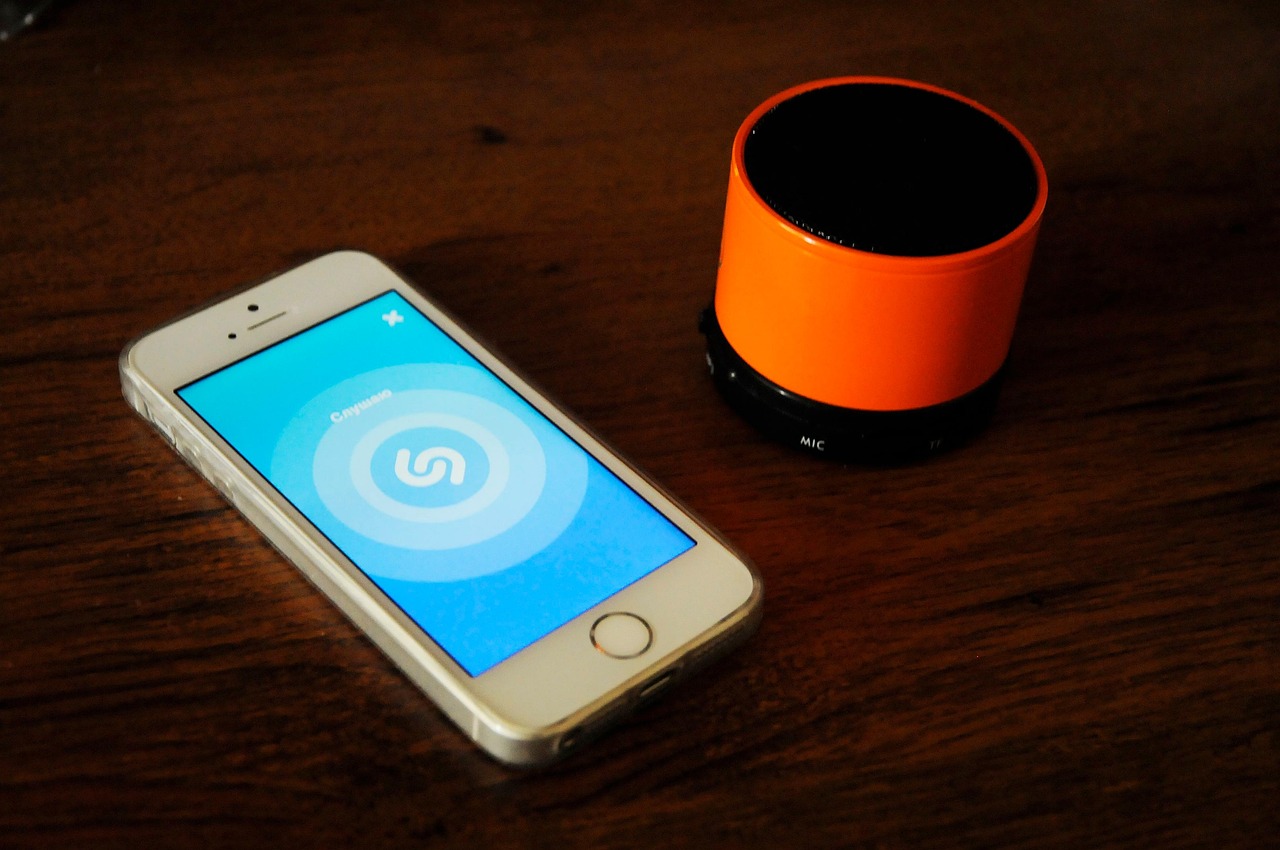 Test: quanto è facile collegare l'Ice Music Bucket al tuo smartphone?